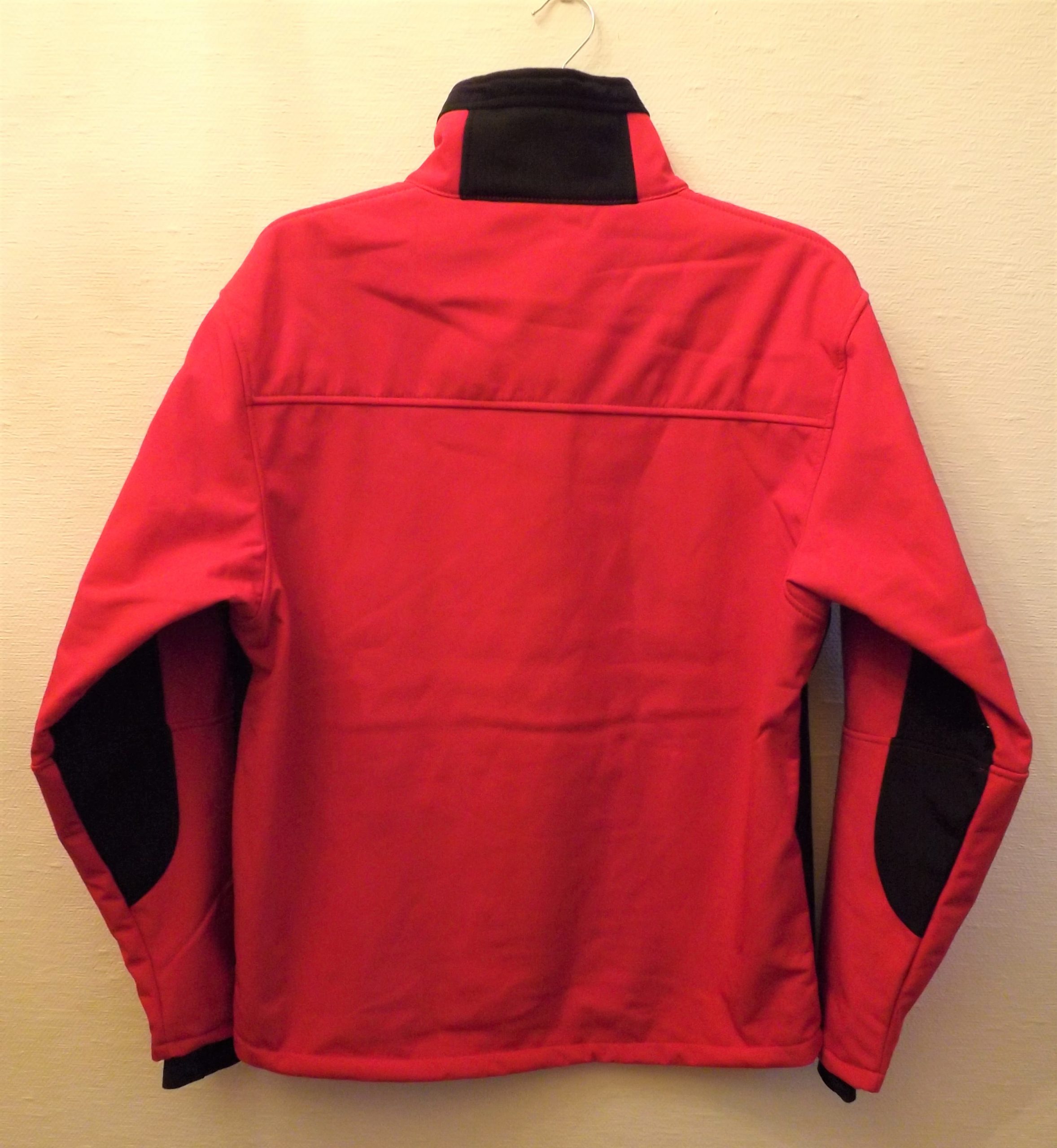 BENCHREST UK SOFT SHELL WATERPROOF BREATHABLE WINDPROOF RED JACKET